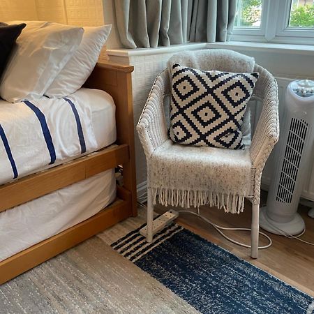Squirrel House B&B High Wycombe Ngoại thất bức ảnh