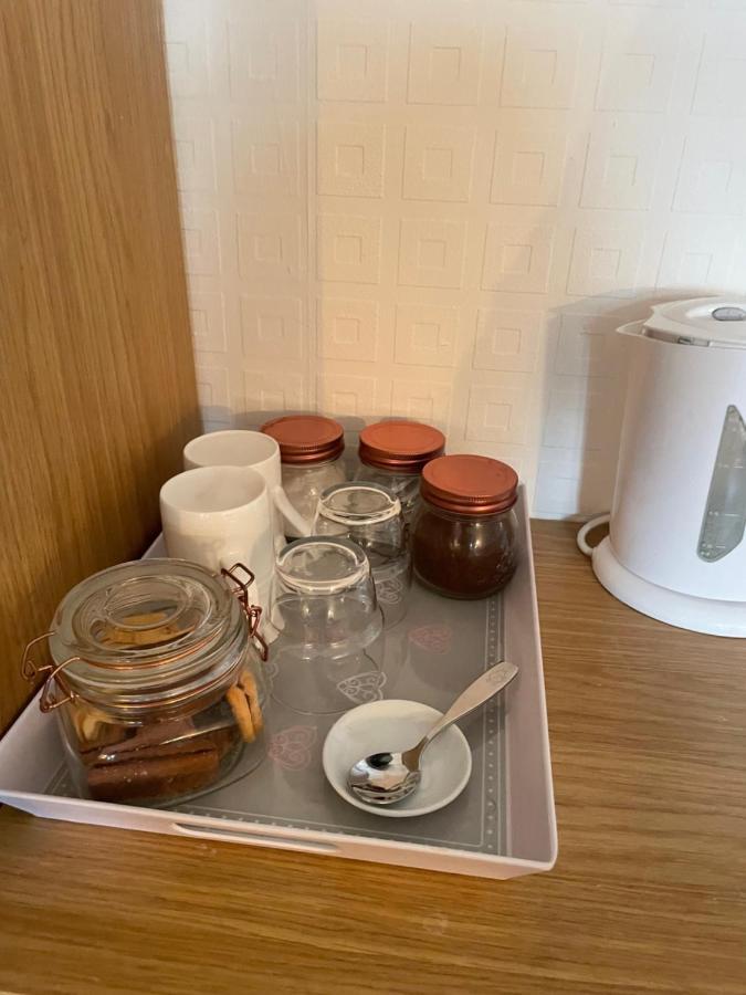 Squirrel House B&B High Wycombe Ngoại thất bức ảnh